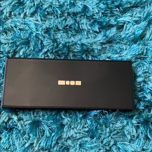 Pat McGrath MOTHERSHIP V:
BRONZE SEDUCTION PALETTE